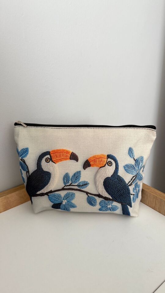 Tukan Kuşu Fermuarlı Çanta( Mavi Renk)